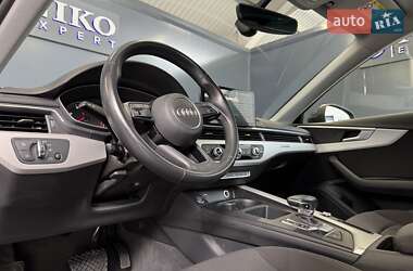 Седан Audi A4 2021 в 