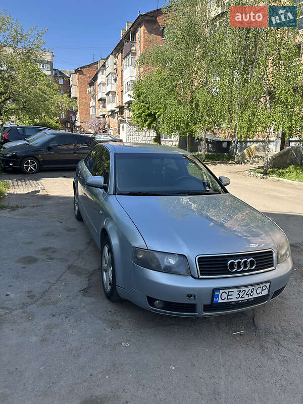Седан Audi A4 2001 в 