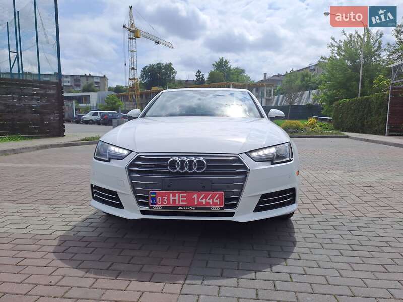 Седан Audi A4 2016 в Луцке
