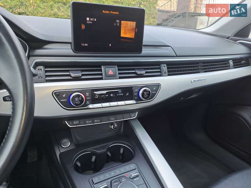 Седан Audi A4 2016 в Луцке