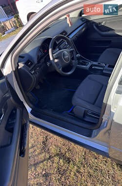 Универсал Audi A4 2002 в 