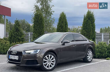 Седан Audi A4 2016 в Олевске