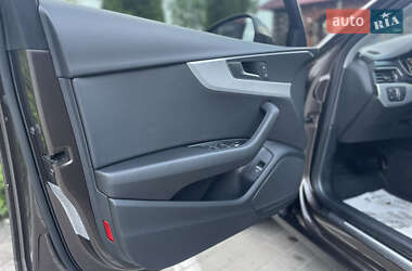 Седан Audi A4 2016 в 