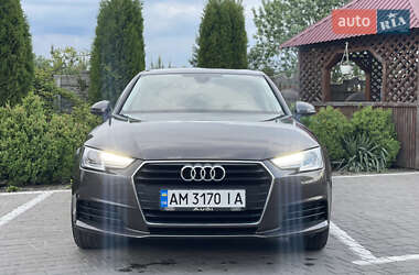 Седан Audi A4 2016 в 