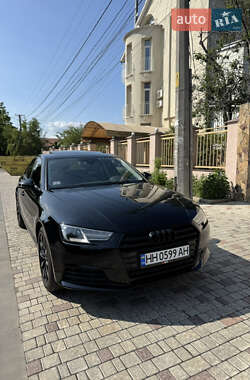 Седан Audi A4 2016 в 