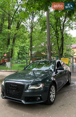 Седан Audi A4 2010 в 