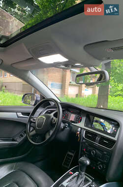 Седан Audi A4 2010 в 