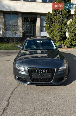 Седан Audi A4 2010 в 