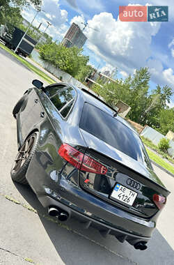 Седан Audi A4 2014 в 