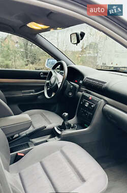 Седан Audi A4 2000 в 