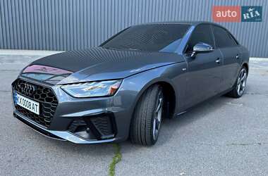 Седан Audi A4 2022 в 