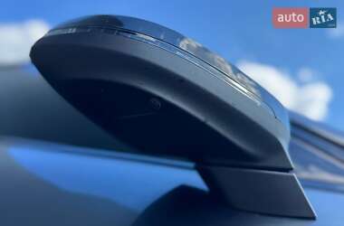 Седан Audi A4 2022 в 