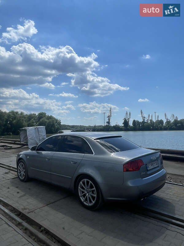 Седан Audi A4 2005 в Измаиле