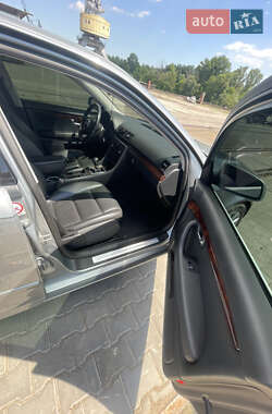 Седан Audi A4 2005 в 