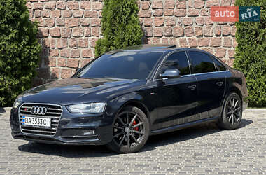 Седан Audi A4 2014 в 