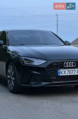 Седан Audi A4 2020 в 