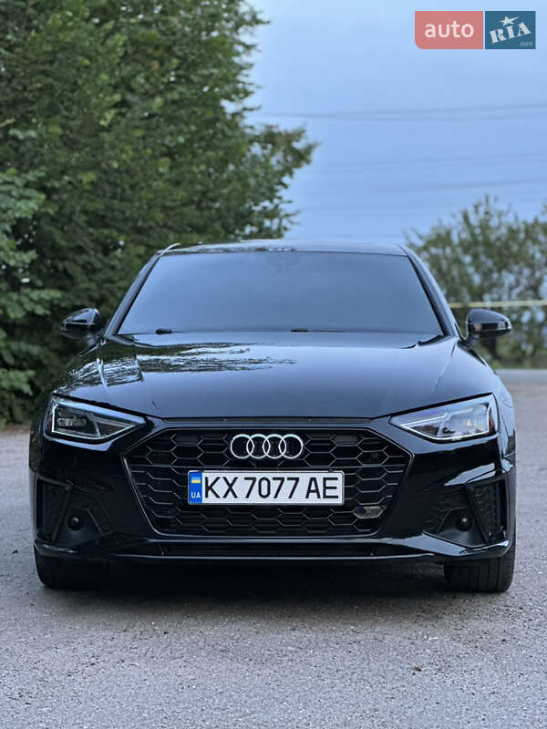 Седан Audi A4 2020 в Харькове