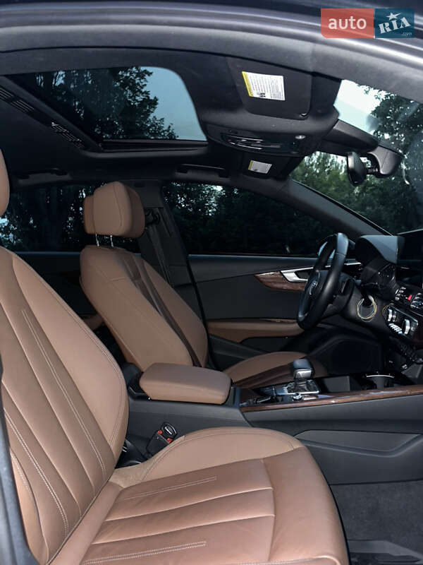 Седан Audi A4 2020 в Харькове