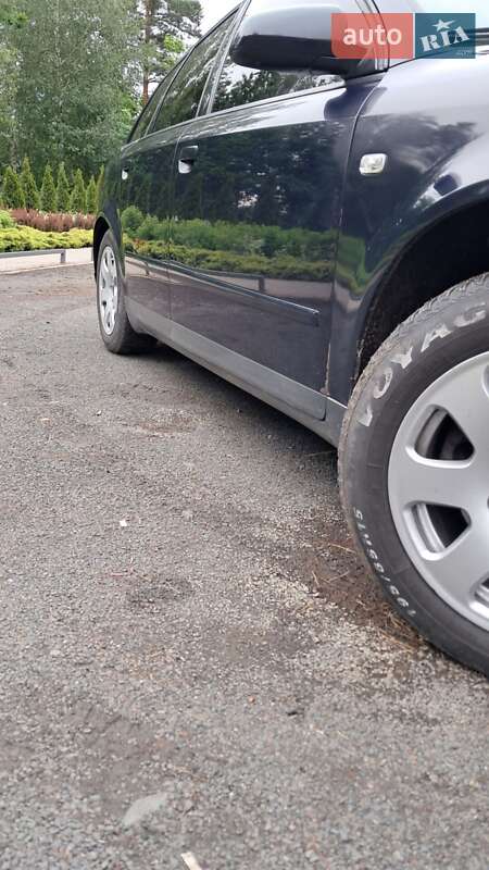 Универсал Audi A4 2003 в Любомле
