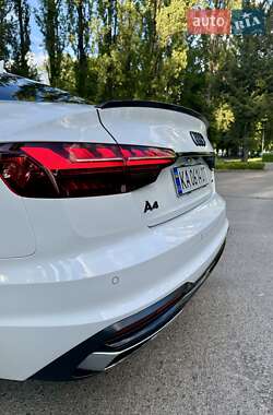 Седан Audi A4 2019 в 