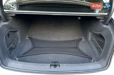 Седан Audi A4 2019 в 