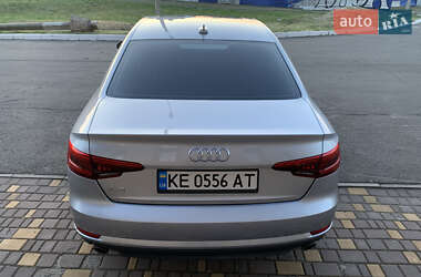 Седан Audi A4 2015 в 
