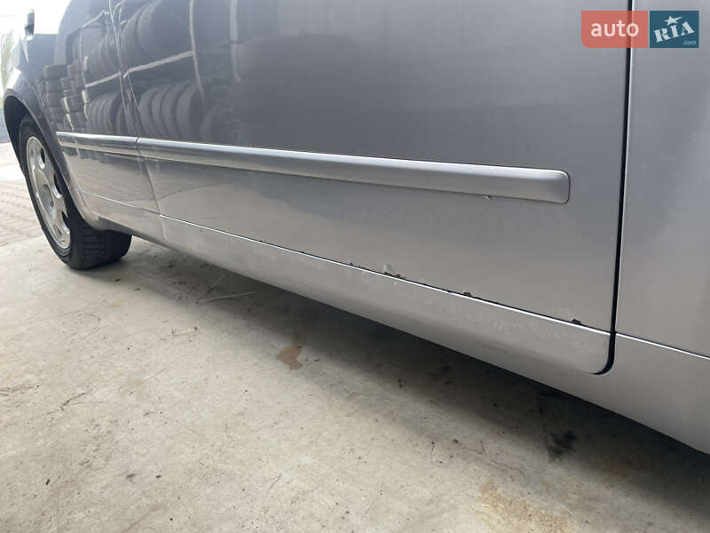 Седан Audi A4 2003 в Черновцах