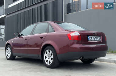 Седан Audi A4 2001 в 