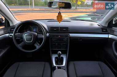 Седан Audi A4 2005 в 