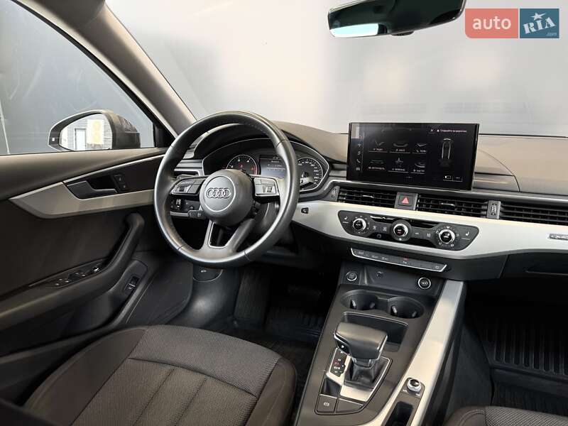 Седан Audi A4 2021 в Киеве фото 29 Седан Audi A4 2021 в Киеве