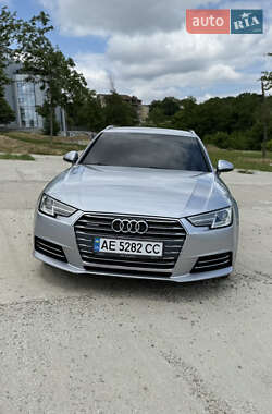 Универсал Audi A4 2016 в 