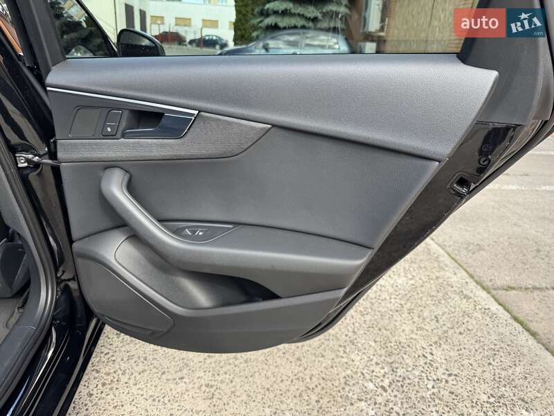 Седан Audi A4 2016 в Харькове