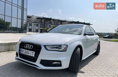Седан Audi A4 2014 в 
