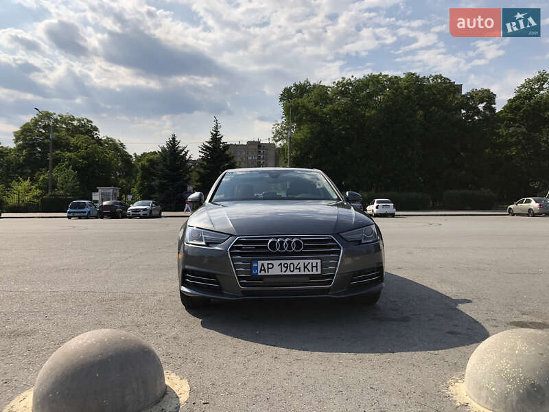 Седан Audi A4 2017 в Запорожье