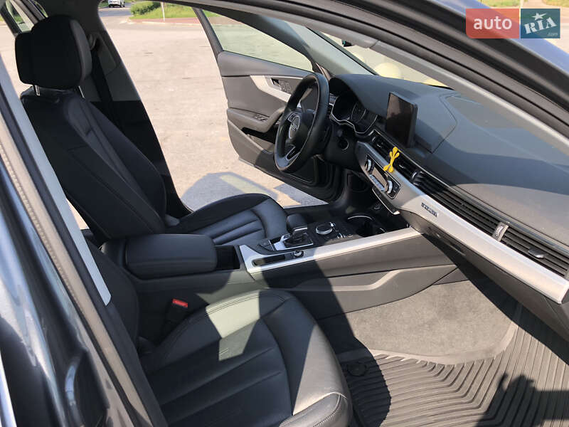 Седан Audi A4 2017 в Запорожье