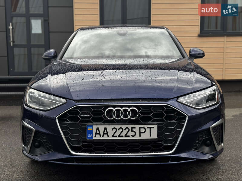 Седан Audi A4 2021 в Києві
