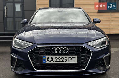 Седан Audi A4 2021 в 