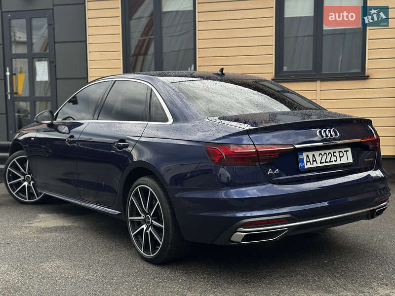 Седан Audi A4 2021 в Києві