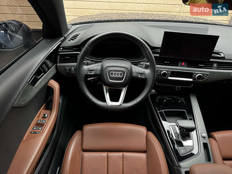 Седан Audi A4 2021 в Києві