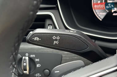 Седан Audi A4 2021 в 