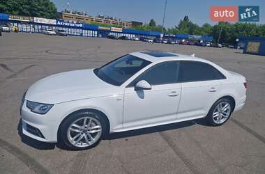 Седан Audi A4 2016 в 