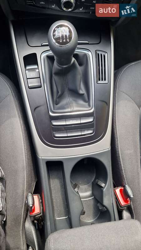 Седан Audi A4 2012 в Черновцах
