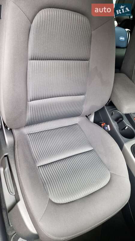 Седан Audi A4 2012 в Черновцах