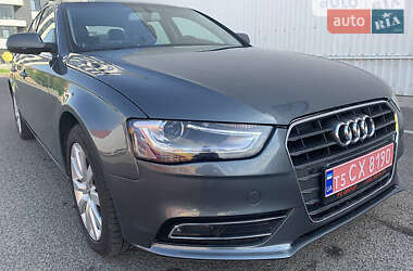 Седан Audi A4 2013 в 
