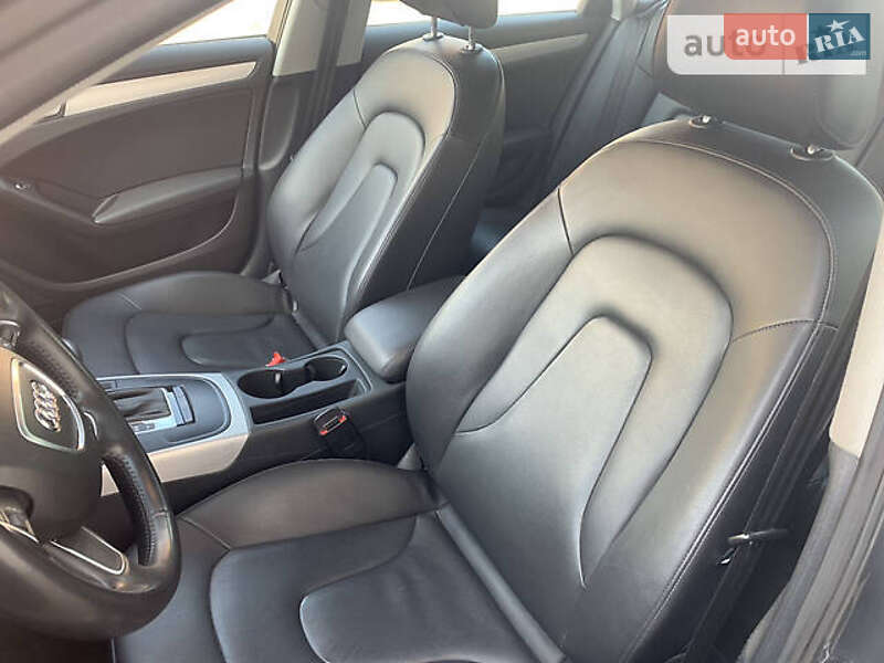 Седан Audi A4 2013 в Кролевці