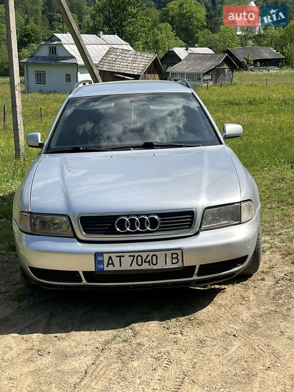 Универсал Audi A4 1996 в 