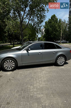 Седан Audi A4 2010 в Запорожье