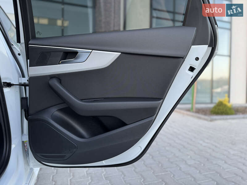 Универсал Audi A4 2021 в Тернополе