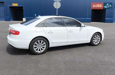 Седан Audi A4 2012 в 