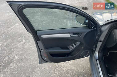 Седан Audi A4 2015 в 